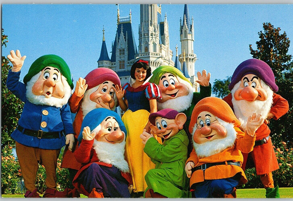 Snow White and the Seven Dwarfs Vintage Disney Magic Kingdom Postcard  