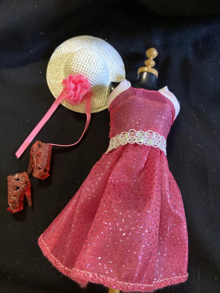 Beautiful Barbie sparkly pink dress fedora Shoes