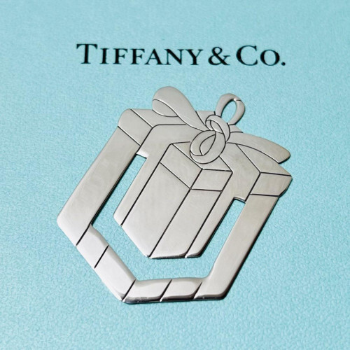 Tiffany gift box clip