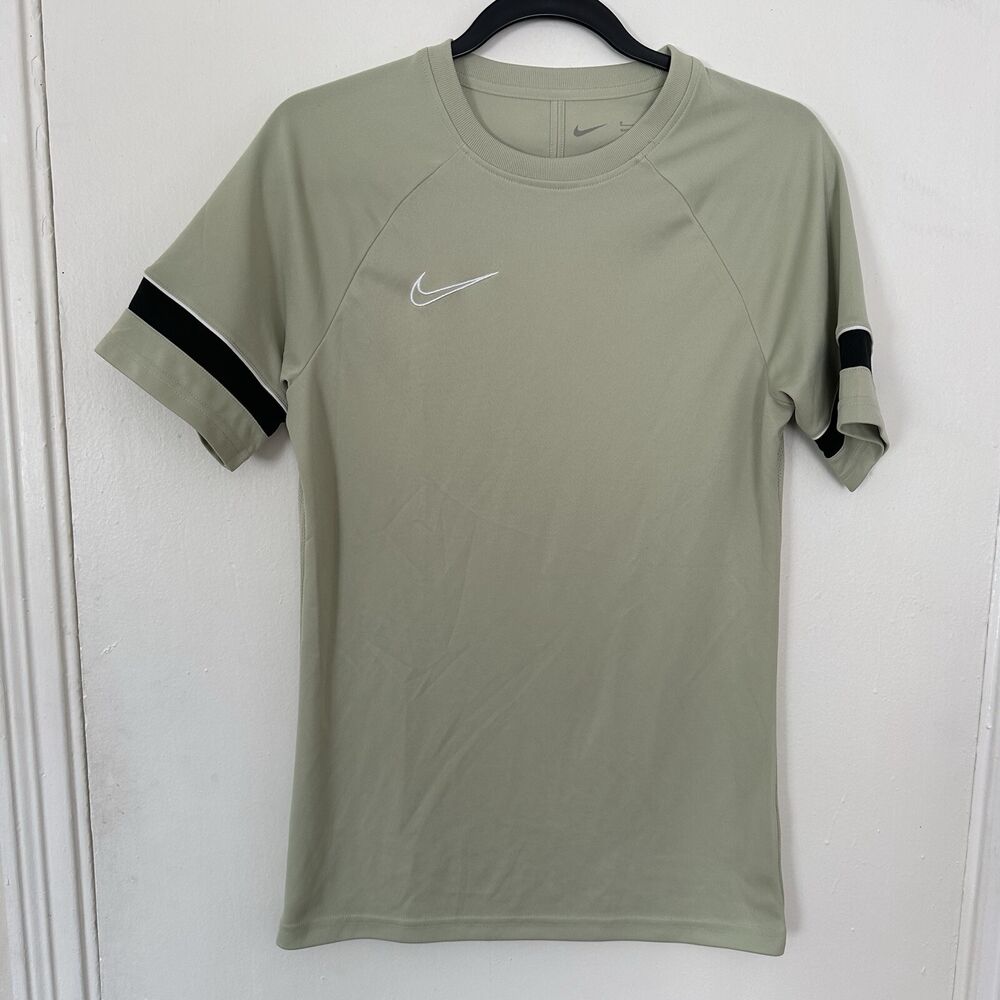 Nike Dri-FIT Academy Pro Men's Small Short-Sleeve Soccer Top