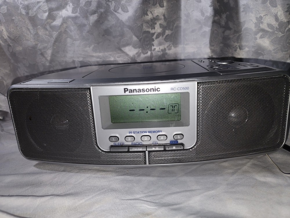 Panasonic RC-CD500 AM-FM -CD Player-LCD Backlight Display-XBS-Clock Radio