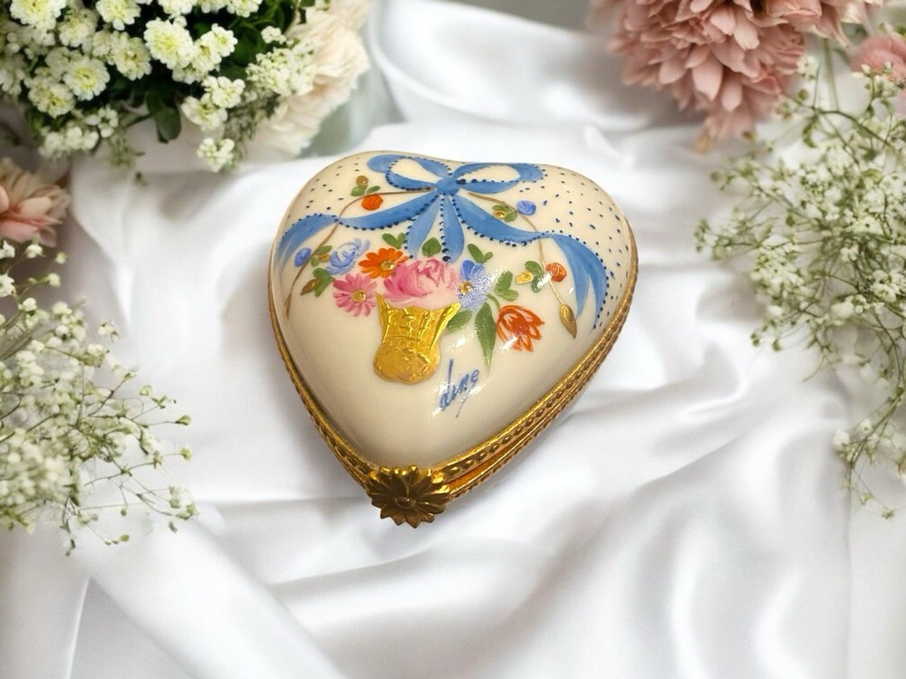Vtg Limoges France Porcelain HEART SHAPED Trinket Box Flower Basket/Blue Ribbon