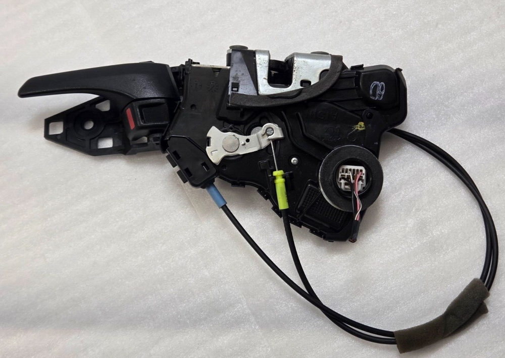 2006-2018 Toyota RAV4 Front Left Door Lock Latch Actuator OEM
