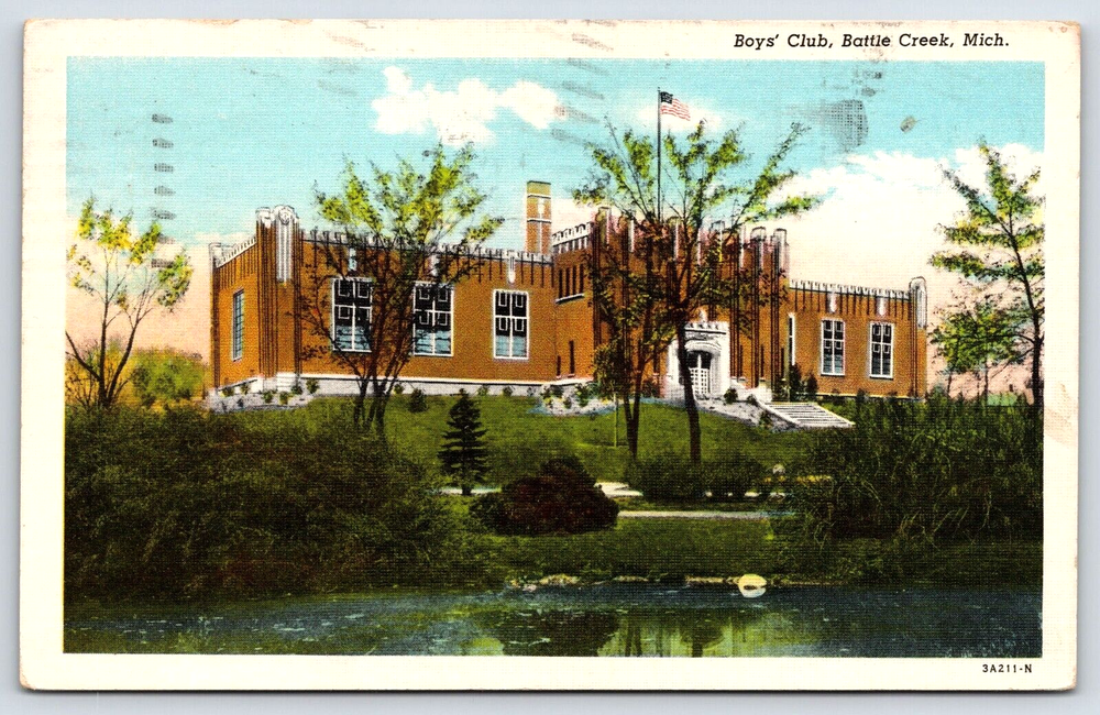 Vintage Old Antique Postcard Boys Club Building Pond Battle Creek Michigan USA