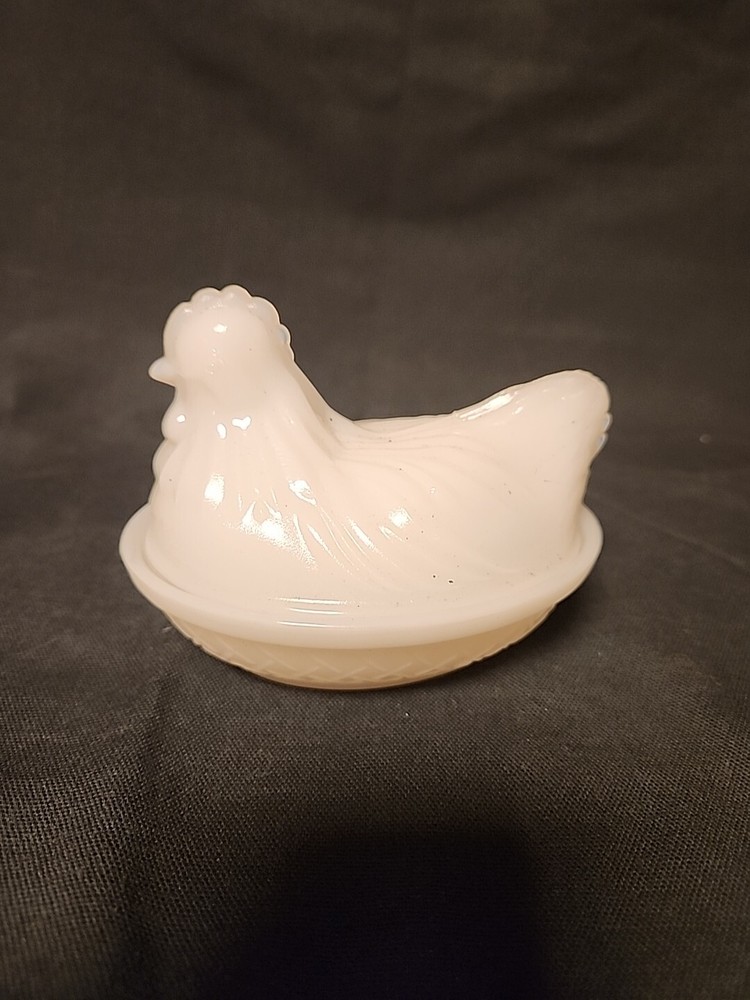 Vintage 1940s Hazel Atlas Milk Glass Chicken Nesting Butter Dish