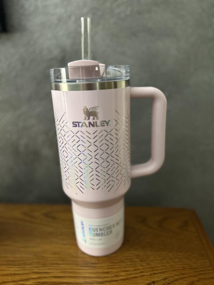 Stanley 40 унций Quencher сосулька блеск Winter Wonderland - совершенно новый в руке 🩷🩷