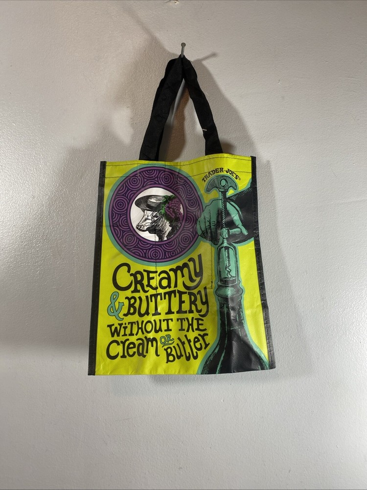 TRADER JOE'S Reusable and Washable WINE BAG 6 Bottle Beverage Tote