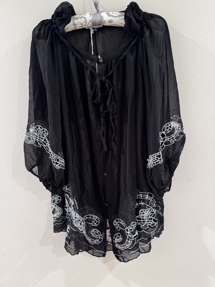 Fairygoth Embroidered Peasant Blouse Size Medium NWT Gothic Vampire Style