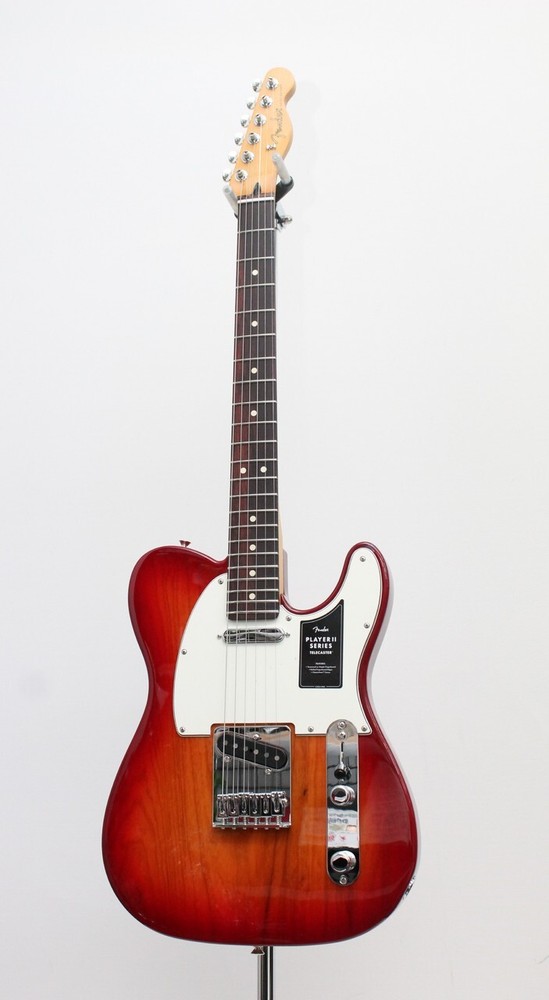 Fender Player II Telecaster Rosewood Fingerboard   Aged Cherry Burst
