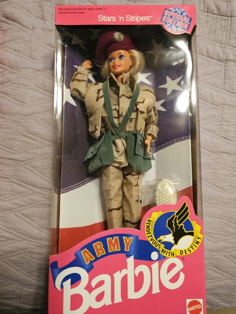 Army Barbie And Ken 1992 Stars  & Stripes