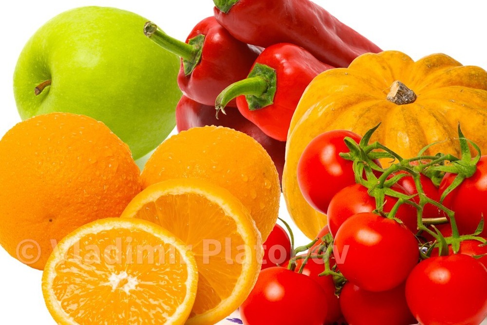 Vibrant digital set of fresh vegetables and fruits on white background 4500x3000-image