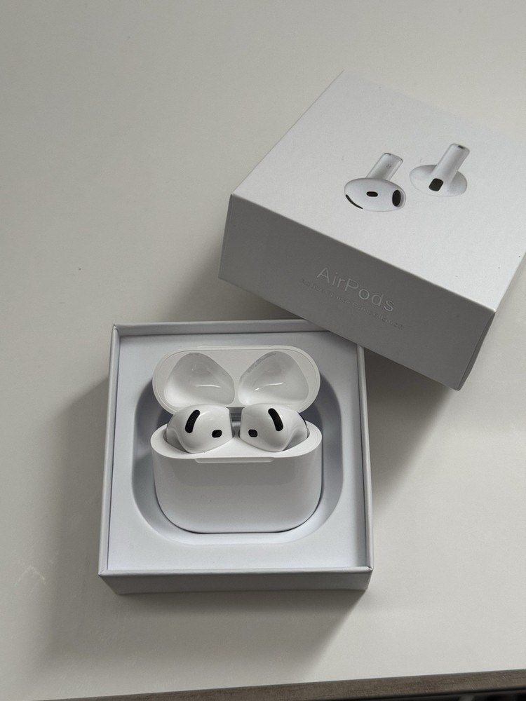 Apple AirPods (4.ª generación) con cancelación activa de ruido (ANC)