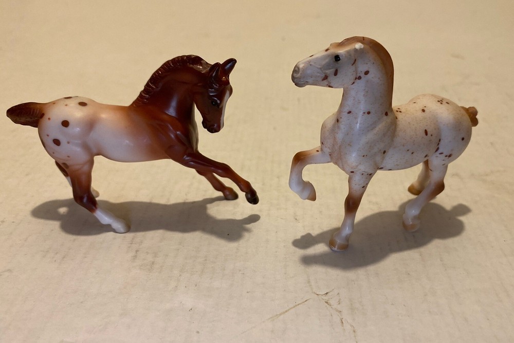 1999 G2 Breyer Reeves Stablemates Scratching Standing Cantering Foals Lot