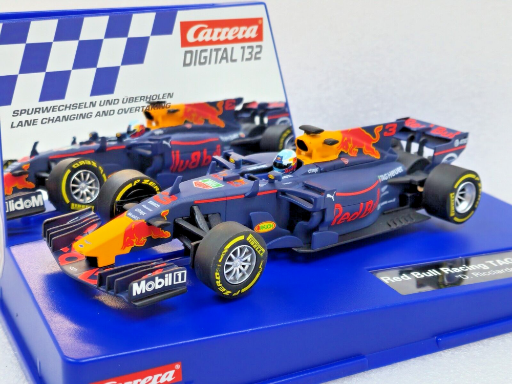 Carrera Digital 132 30819 Red Bull Racing TAG Heuer RB13 D.Ricciardo 1/32 Car