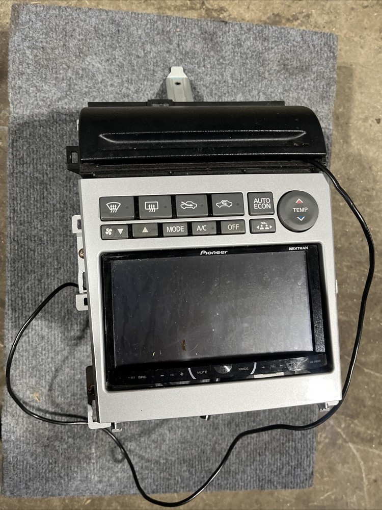 2005 06 Infiniti G35 Coupe  Pioneer  Radio Receiver Assembly 28185 AC702 OEM