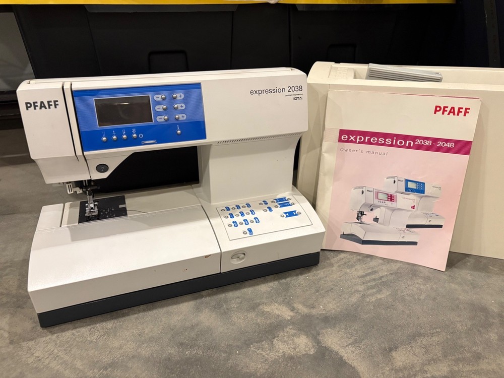 Pfaff Expression 2038 Sewing Machine with German Engineering Precision