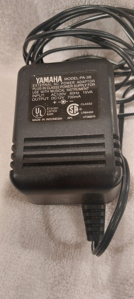Yamaha PA-3B AC Power Adapter for Keyboard 10V 700mA OEM External Supply