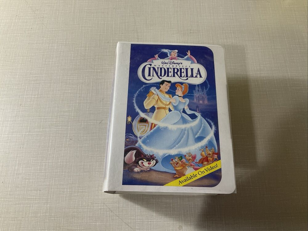 Игрушка на видеокассетах McDonald's Disney Masterpiece Collection Cinderella 1995 Happy Meal