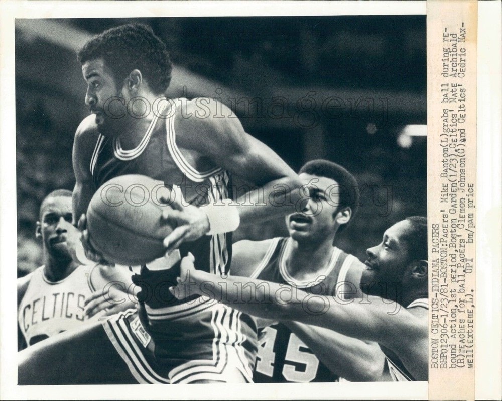 1981 Press Photo NBA Basketball Celtics vs Pacers Mike Bantom Nate Archibald