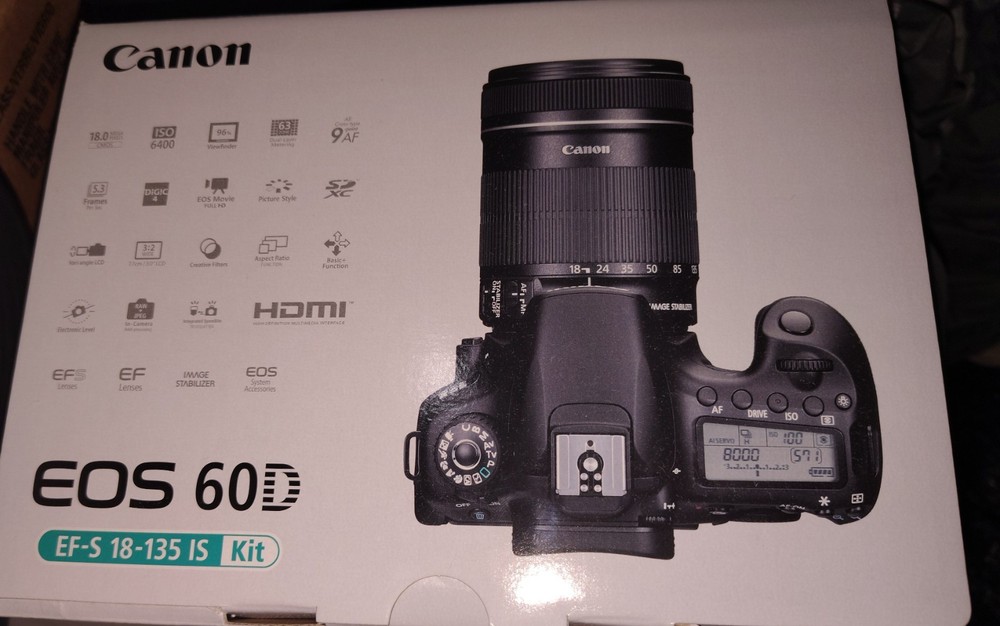 Canon EOS 60D 18.0MP Digital SLR Camera - Black (Kit w/ EF-S IS II 18-55mm Lens)