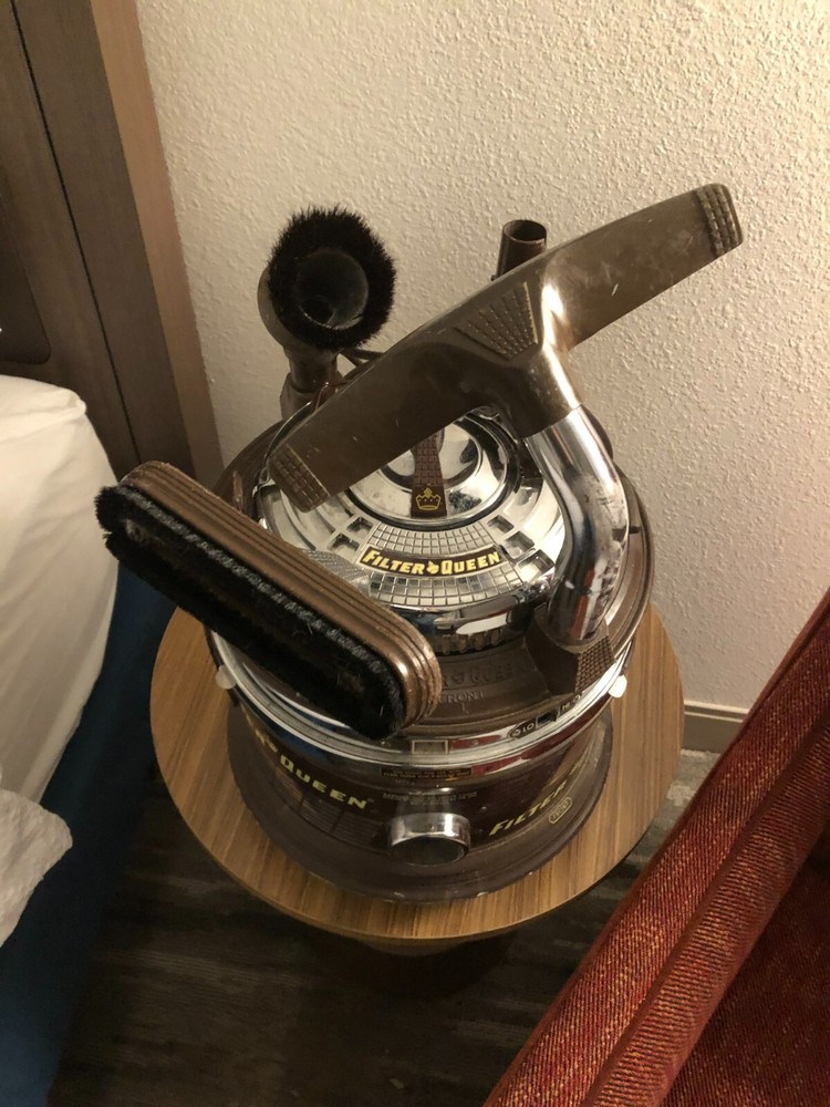 Vtg tested Filter Queen Model K31X vacuum w/ (4) attachments + K-88 + filters +