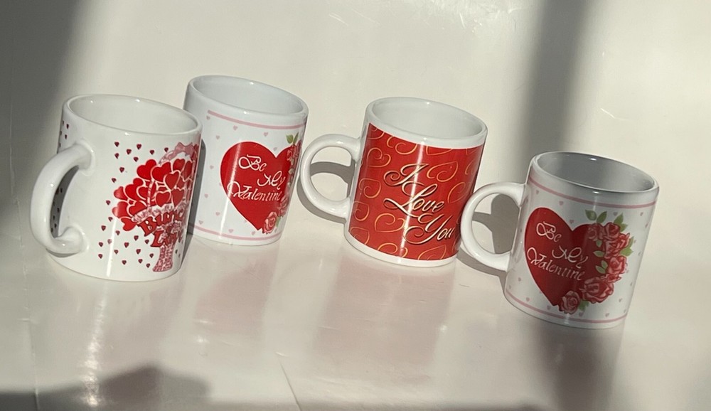 SET of 4-Vintage-Espresso Mugs-Be My Valentine-I Love You-Bunches of Love-Hearts