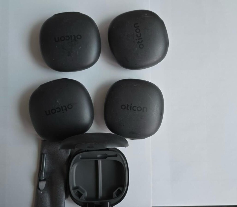 New Oticon Hearing Aid Case. Hard Plastic. With Cleaning Tool. 5 boxes