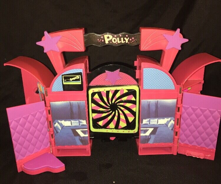 Polly Pocket Rock Studio play set + hangers