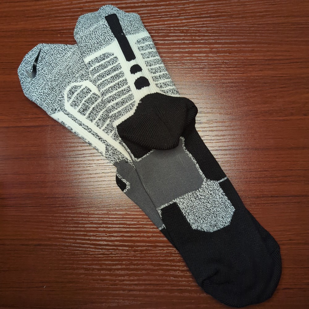 New Nike Hyper Elite Socks Gray/White/Black Quarter Cut Size XL Basketball