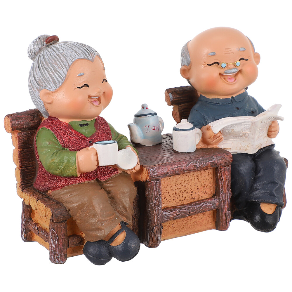 Loving Elderly Couple Figurines Old Cake Resin Decoration Lovers