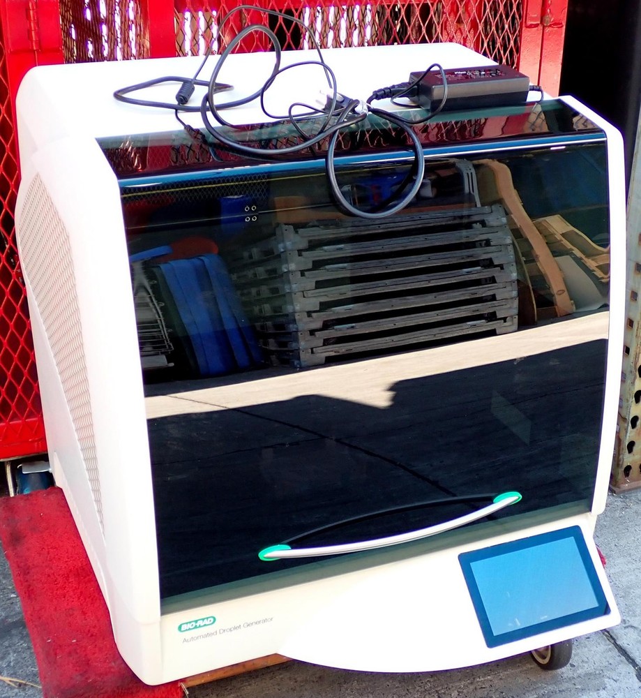 BioRad AUTOMATED DROPLET GENERATOR w/ AC Adapter for QX200-image
