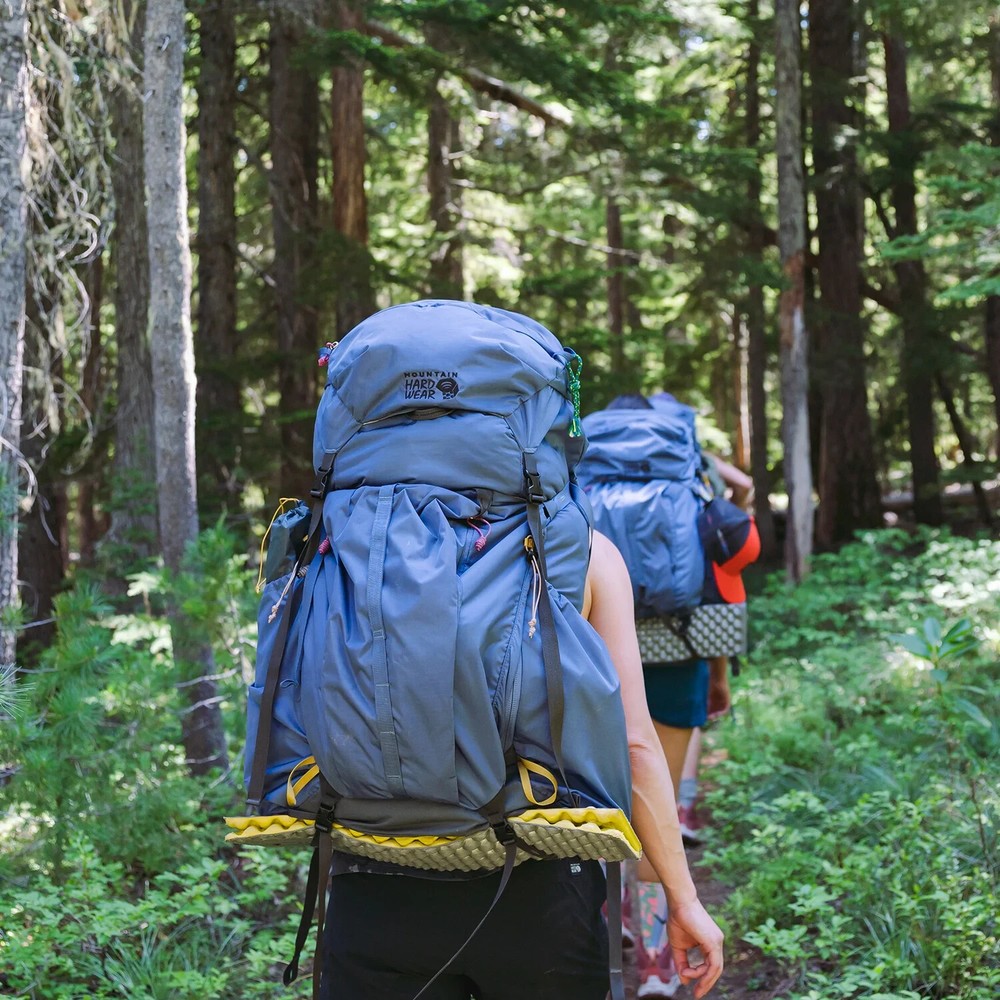 TrailPacks com Hiking Supplies and Backpacks 2-word