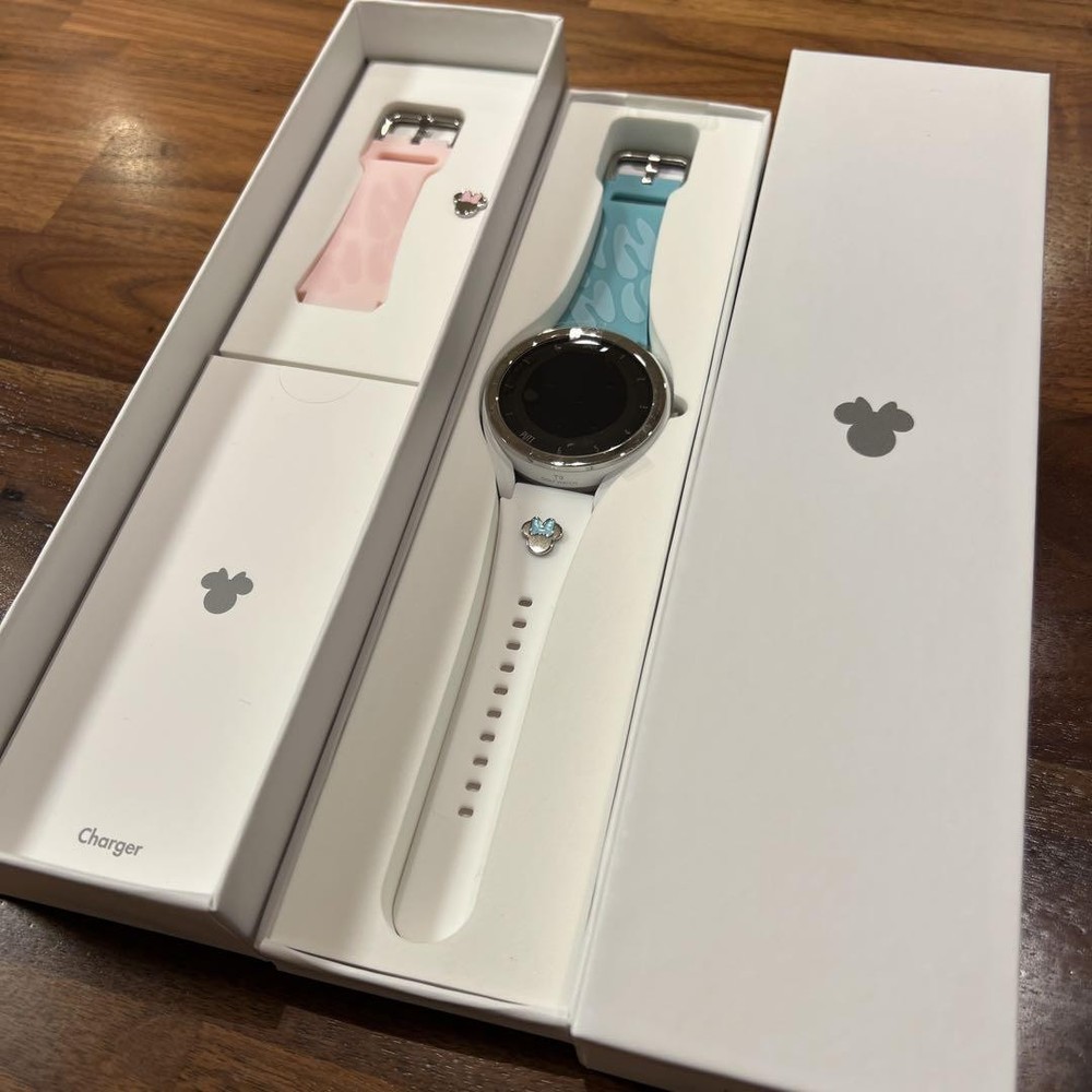 Minnie Mouse Voice Caddy T9 GPS Golf Watch Pre-Owned-image