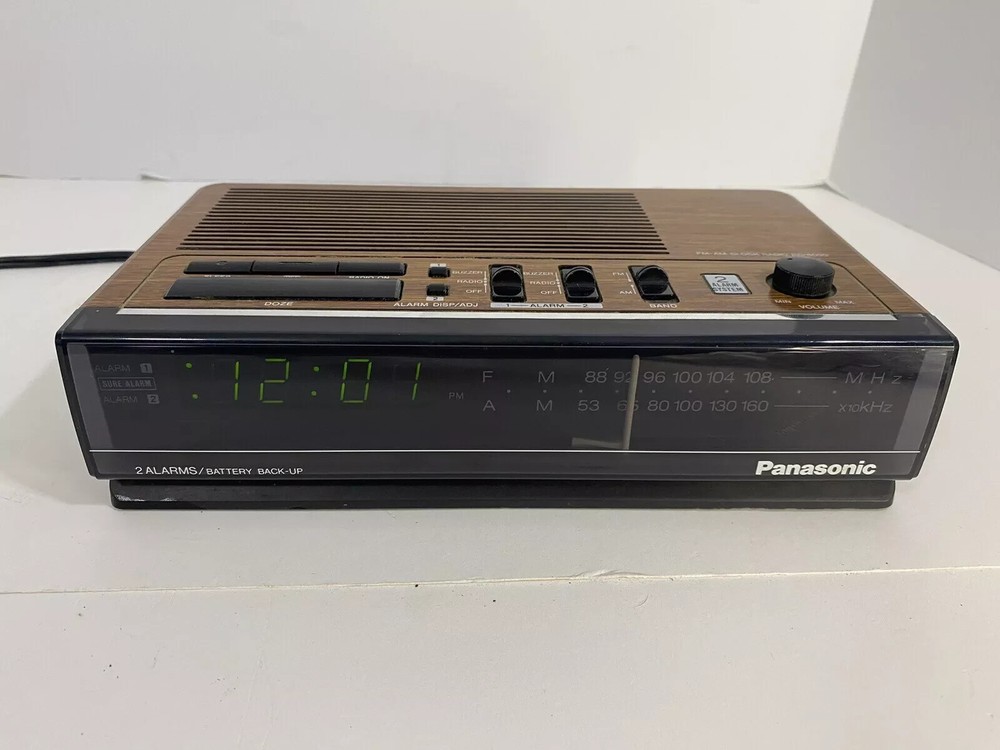 Digital Alarm Clock Radio Vintage Panasonic Model RC 6090 AM FM 2 Band