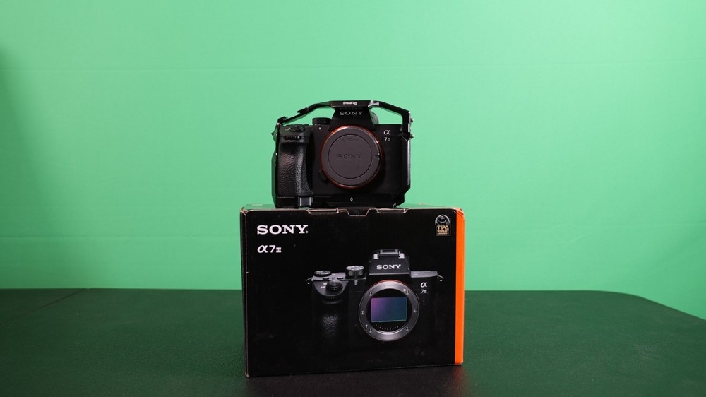 Sony Alpha a7 III 24MP Full-Frame Mirrorless 4K Camera Black ILCE7M3/B