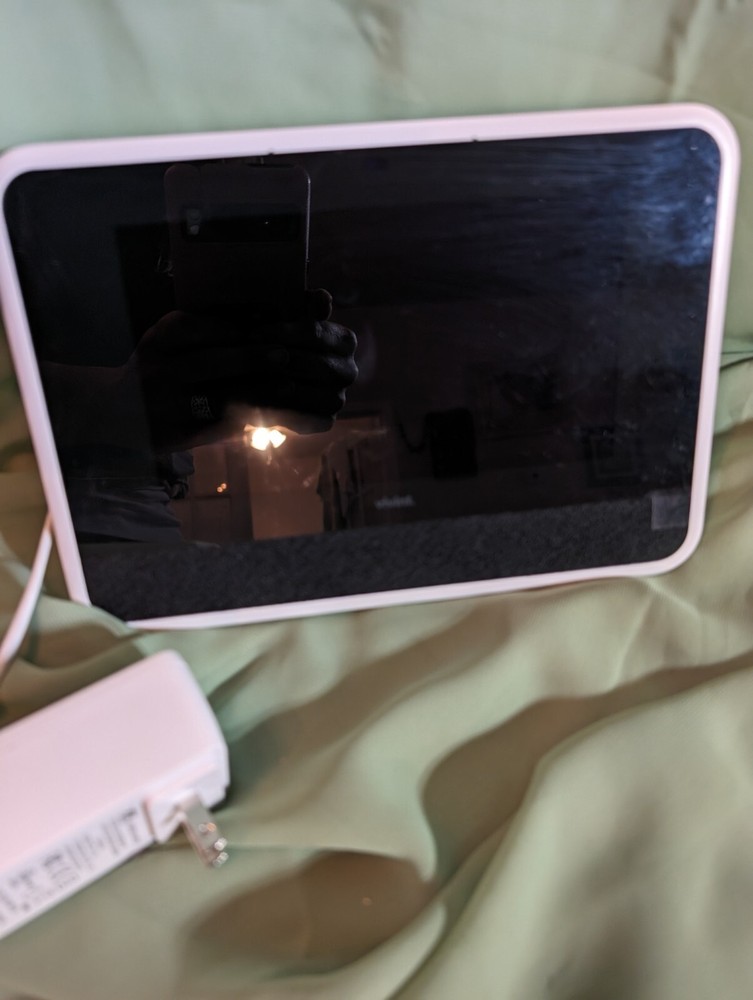 Vivint Smart Home Sky Control Panel Smart Hub VS-SH2000-C00