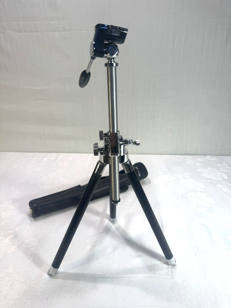 Vtg MANON Macro Camera Tripod 17-40”  with Case - Japanese - Beautiful Condition