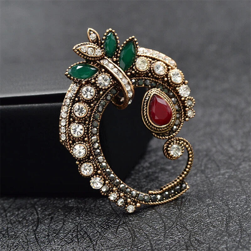 Retro Popular Court Style Baroque Hollow Lace Brooch Corsage Women Accessories