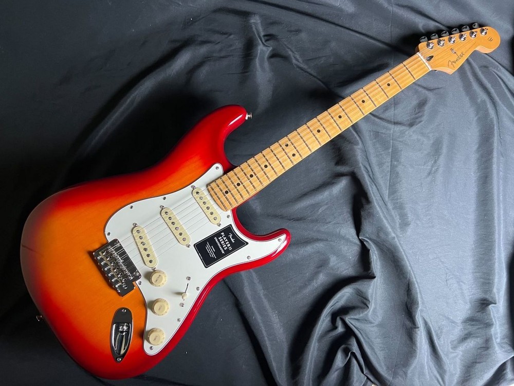 Fender PLAYER II ST MN