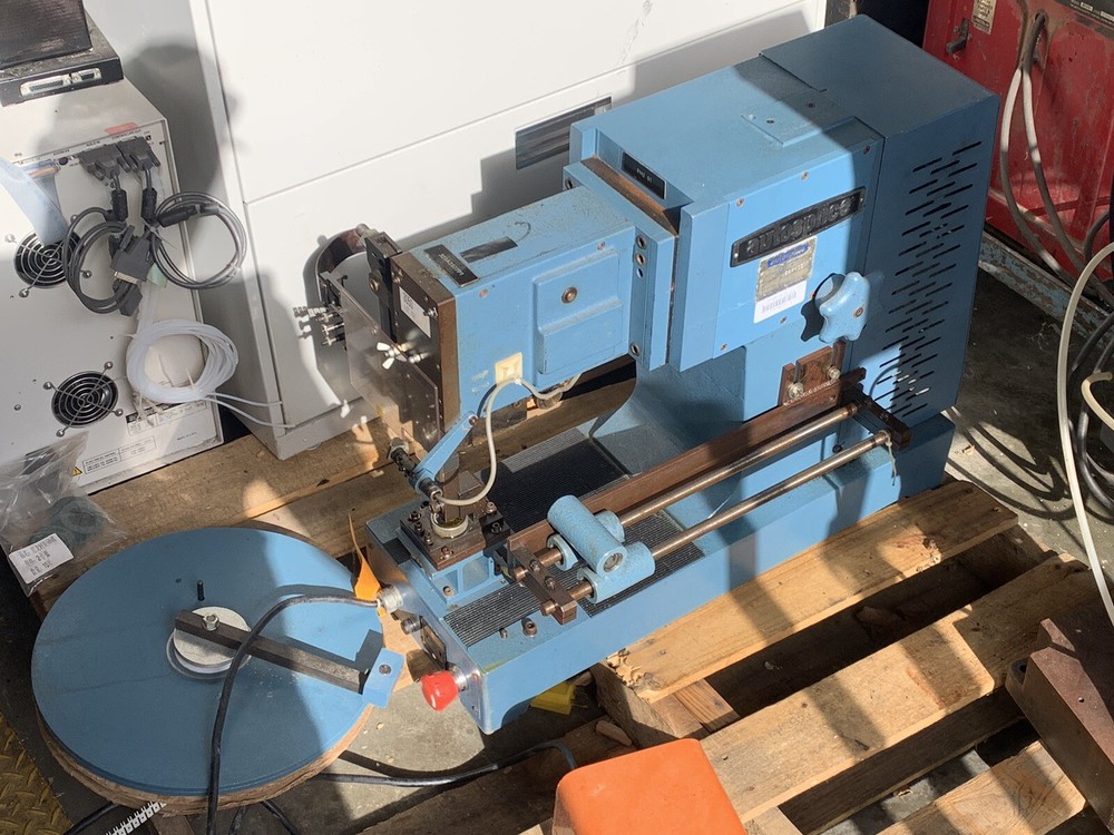 AUTOSPLICE Automatic Reel Fed Terminal Crimper Automated Terminal Machine-image