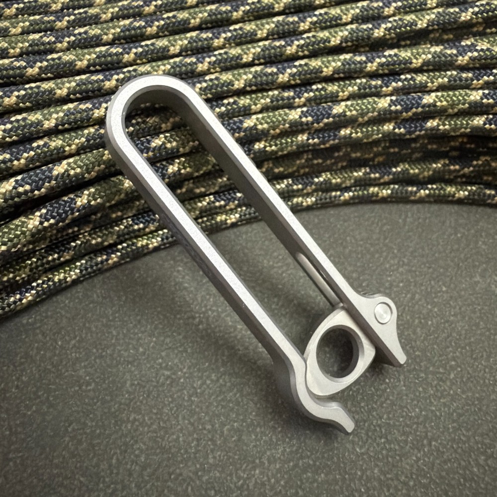 RIHE Design TC4 TITANIUM EDC Creative Car key chain Portable buckle