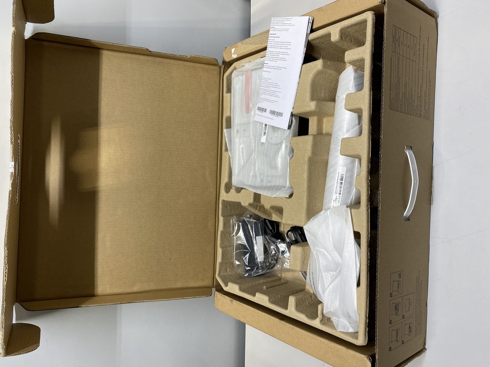 Lenovo ThinkCentre 23.8