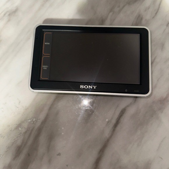Sony Nav-U Portable GPS Navigation System for Cars and Travel