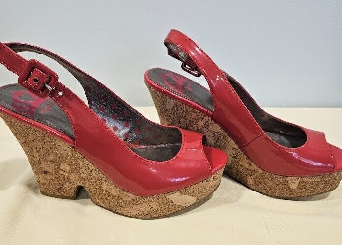 Fergalicious Women Red wedge shoes size 8 Peep Toe Cork bottom Chic City Beauty