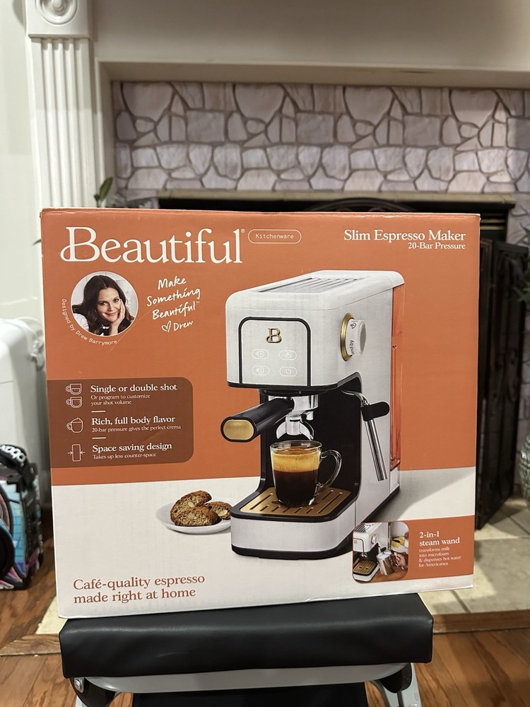 Sleek White Icing Espresso Machine with 20-Bar Pressure