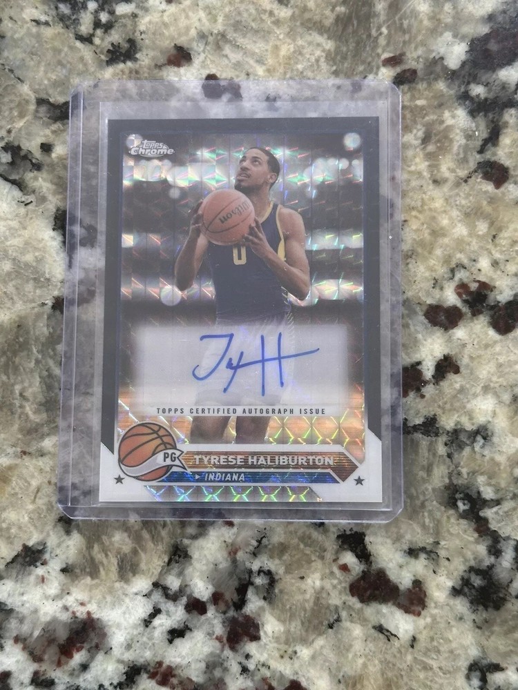 2023-24 Topps Chrome Tyrese Haliburton Black Geometric Refractor Auto 2/2 Pacers