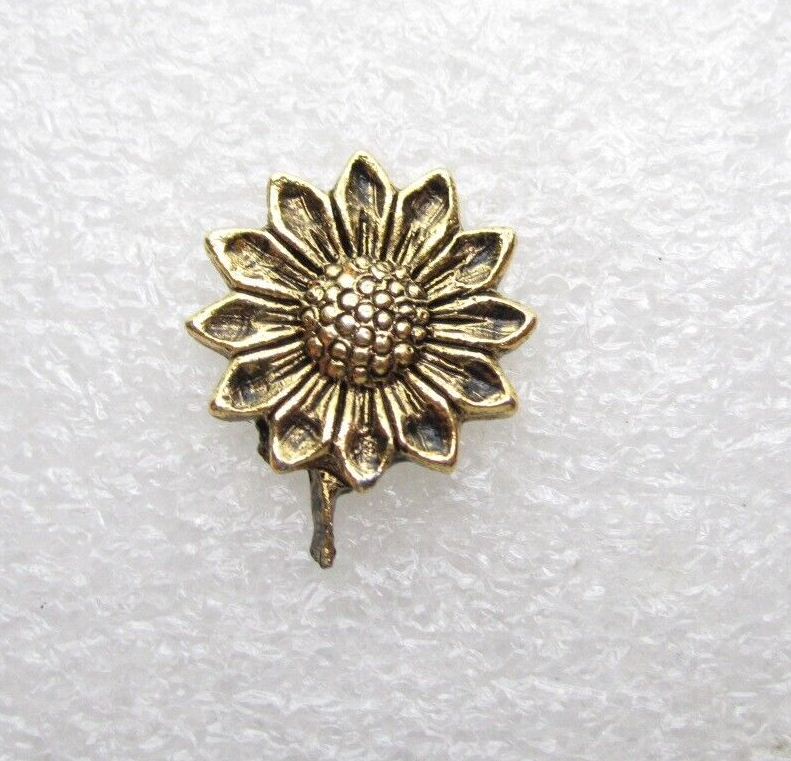 Sun Flower Lapel Pin (C237)