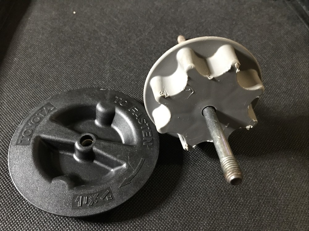 OEM 2007-2011 TOYOTA Camry Spare Tire  Fastener Screw Mount Wheel Holder