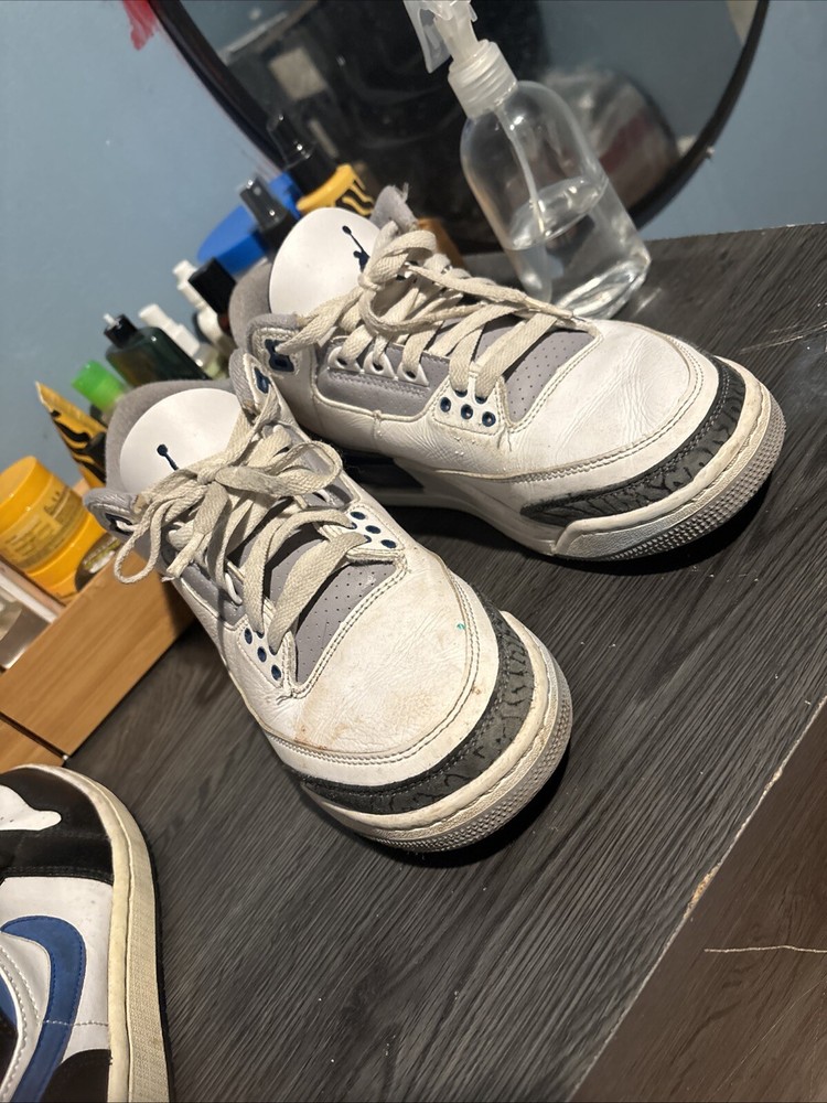 Midnight Navy Jordan 3 Retro Sneakers