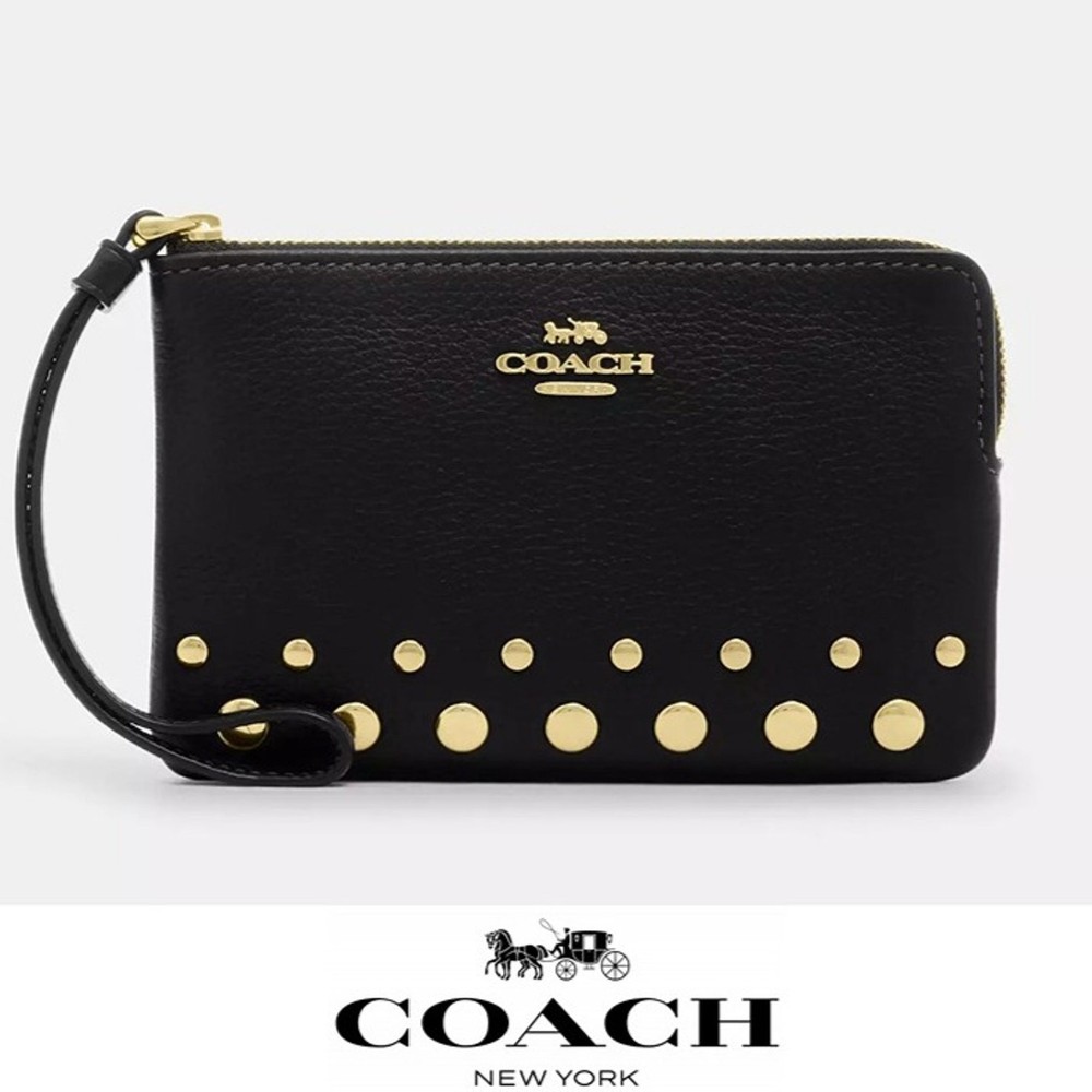 NWT Coach Corner Zip Wristlet with Rivets Heart Detail